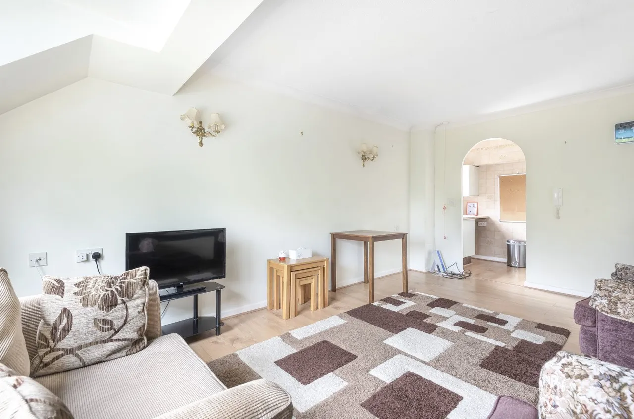 Park Avenue, Bromley, BR1, photo 2