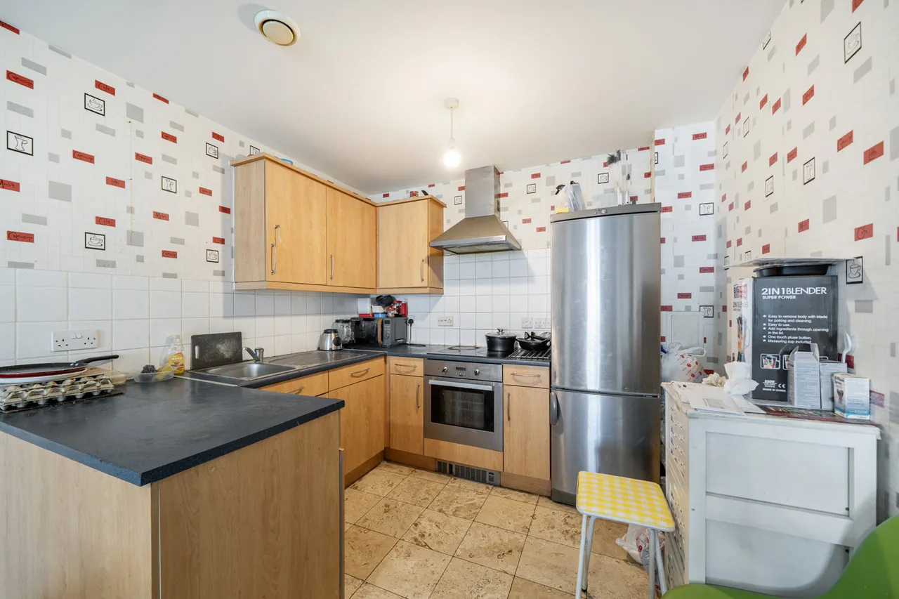 Park Lodge Avenue, West Drayton, UB7, photo 2