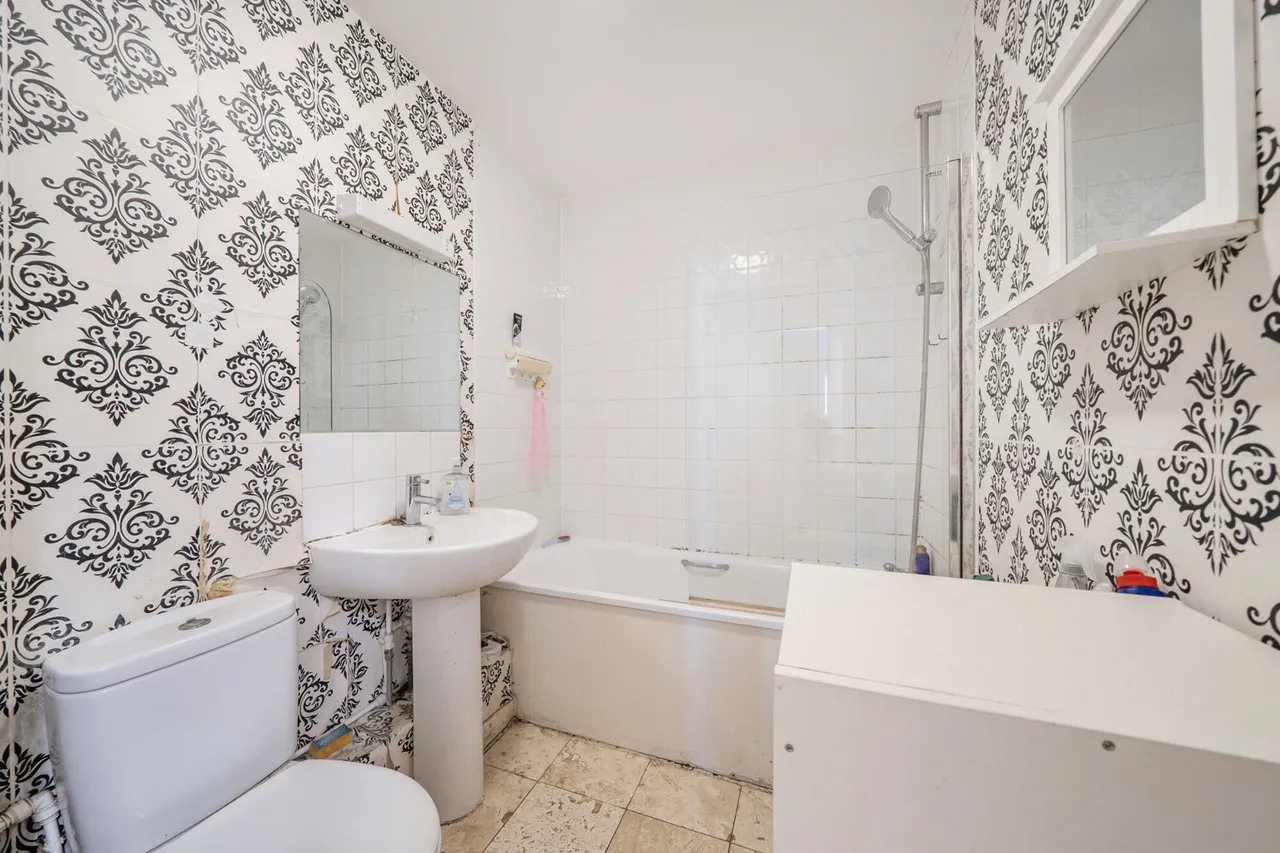 Park Lodge Avenue, West Drayton, UB7, photo 4