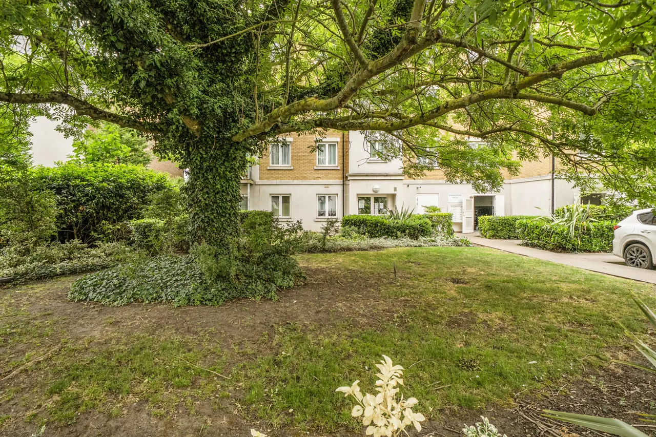Park Lodge Avenue, West Drayton, UB7, photo 6