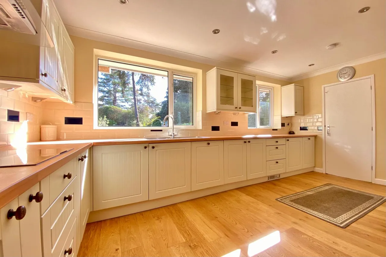 Ashley Heath, Ringwood, BH24, photo 2