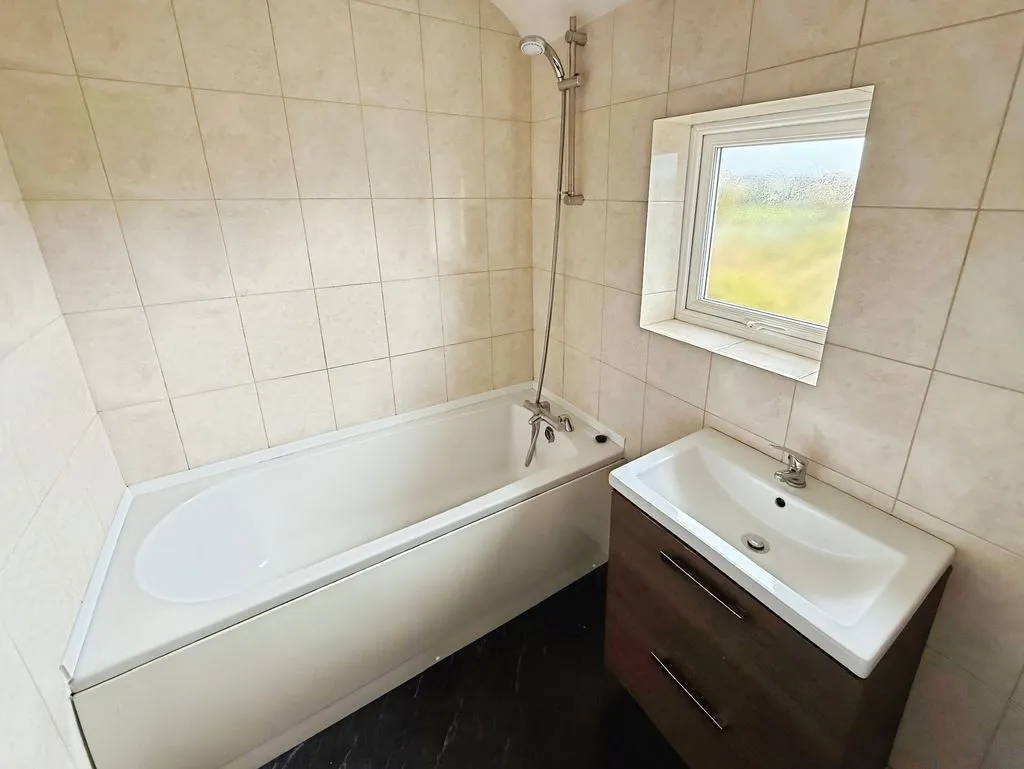 Newcastle Upon Tyne NE3 3QY, NE3, photo 8
