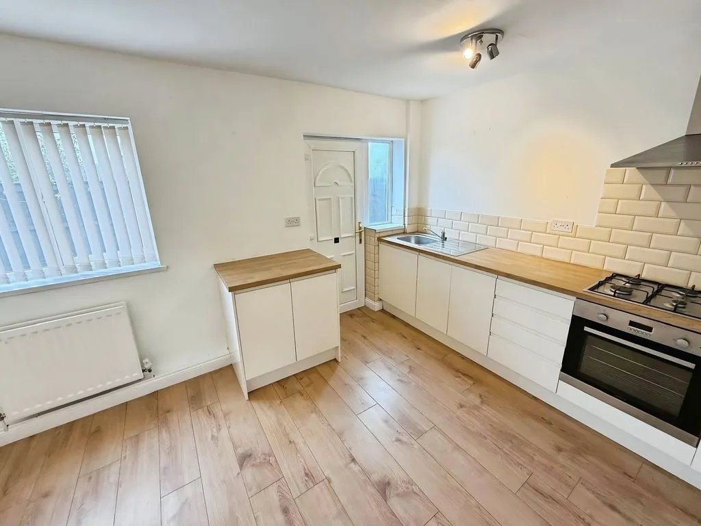 Newcastle Upon Tyne NE3 3QY, NE3, photo 2