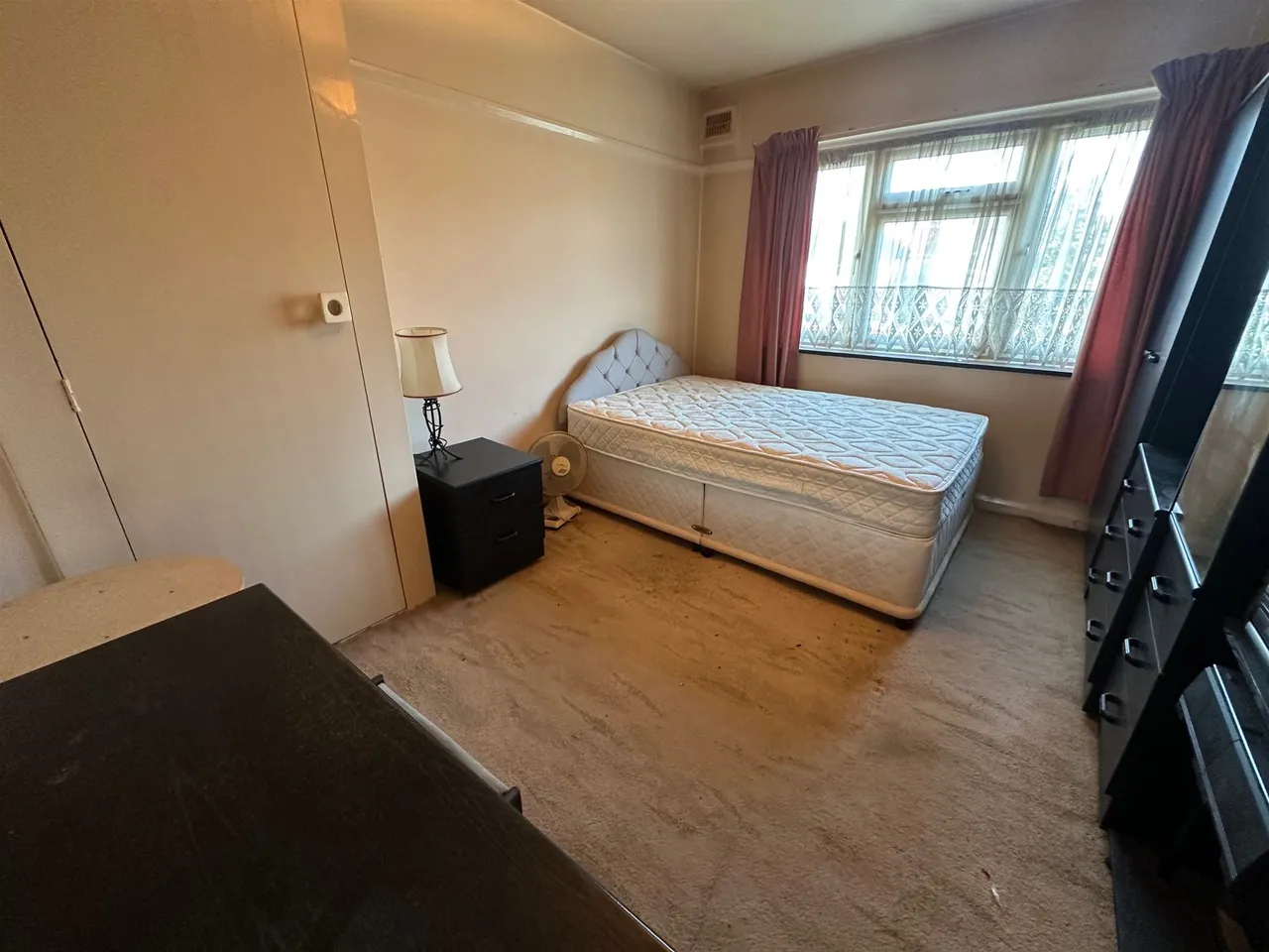 HAVERING GARDENS, Romford, Essex RM6 5AA, photo 11