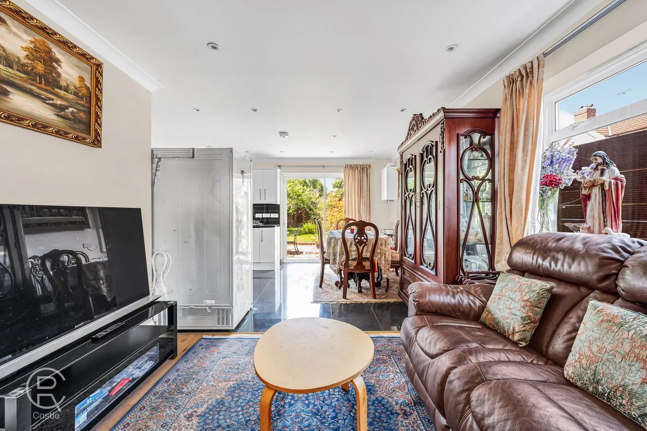 Ellesmere Road, Greenford, Middlesex, UB6 9ET, photo 3