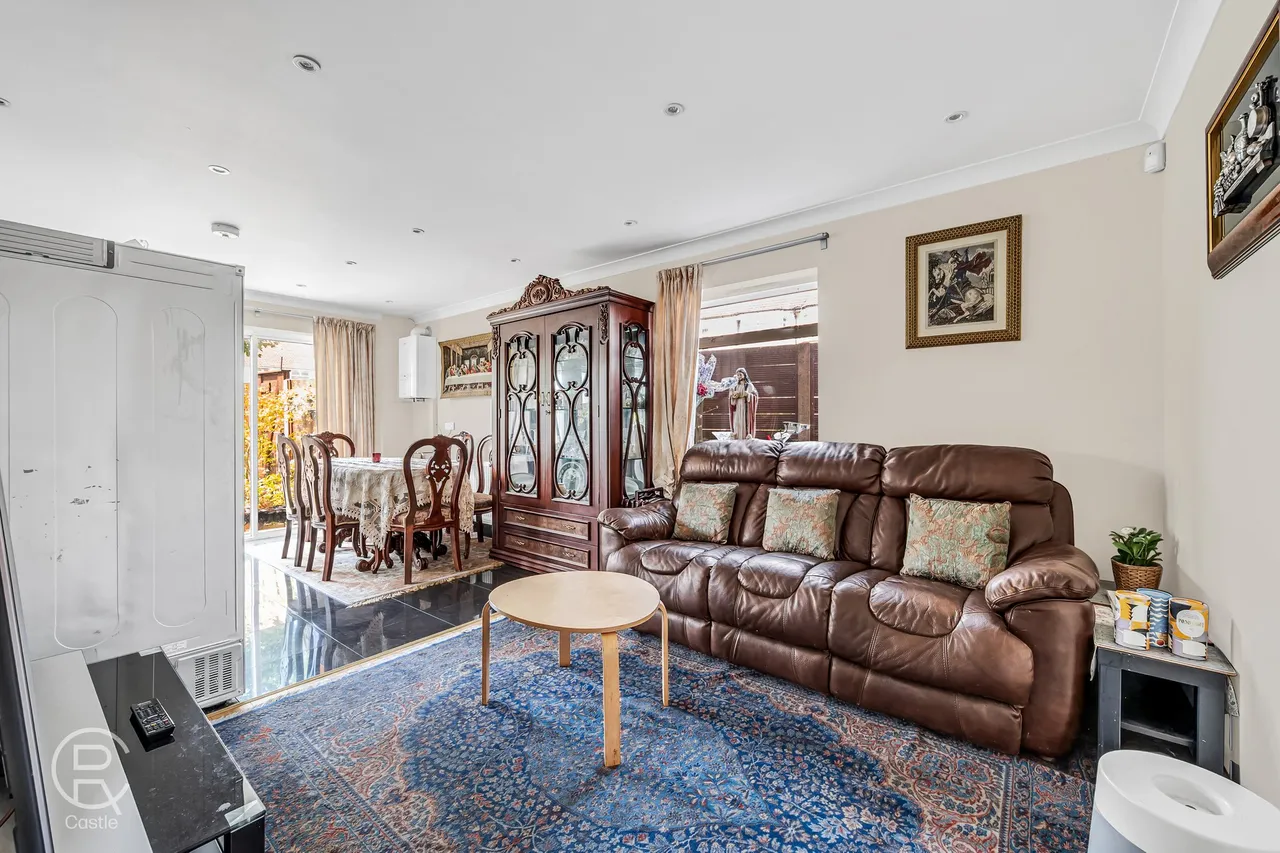 Ellesmere Road, Greenford, Middlesex, UB6 9ET, photo 5