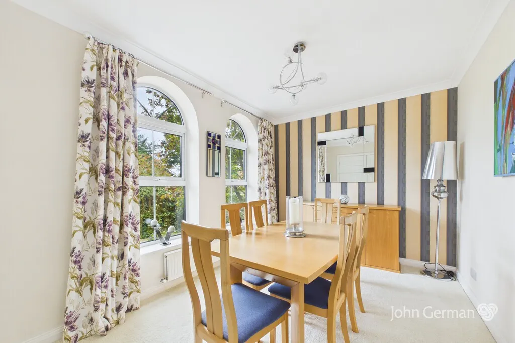 Buscott Drive, Ashbourne, photo 5