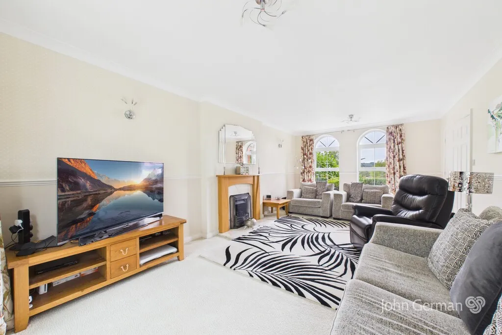 Buscott Drive, Ashbourne, photo 3