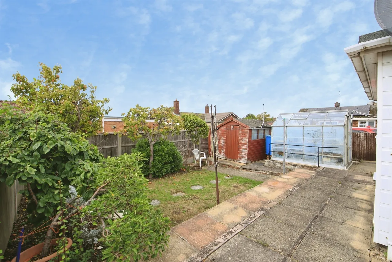 Lawson Avenue, Peterborough, photo 11