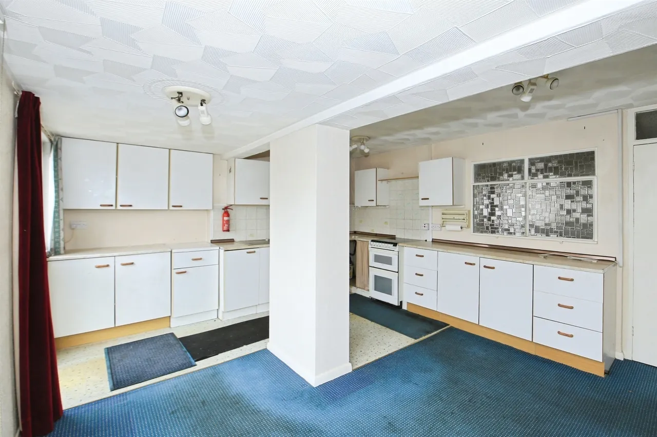 Lawson Avenue, Peterborough, photo 2
