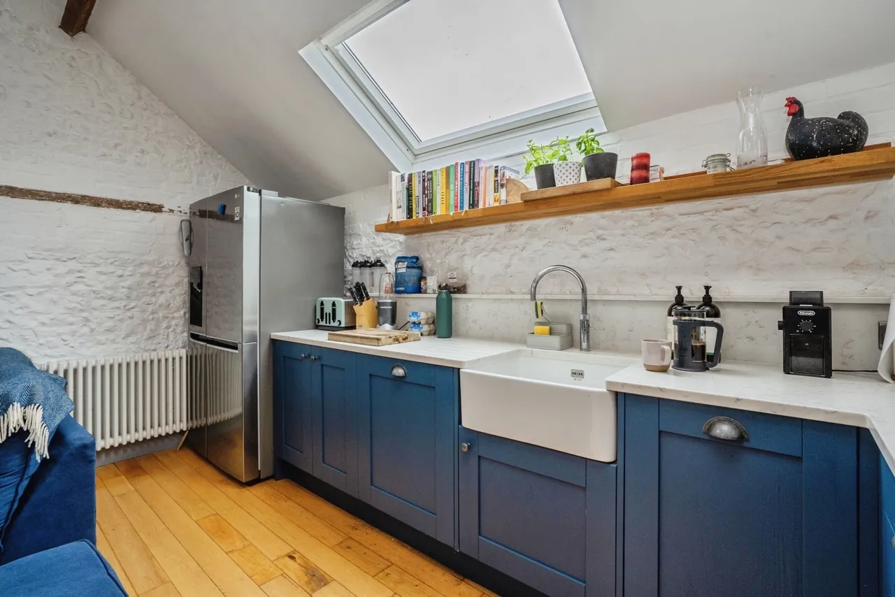 East Meon Road, Clanfield, PO8, photo 11