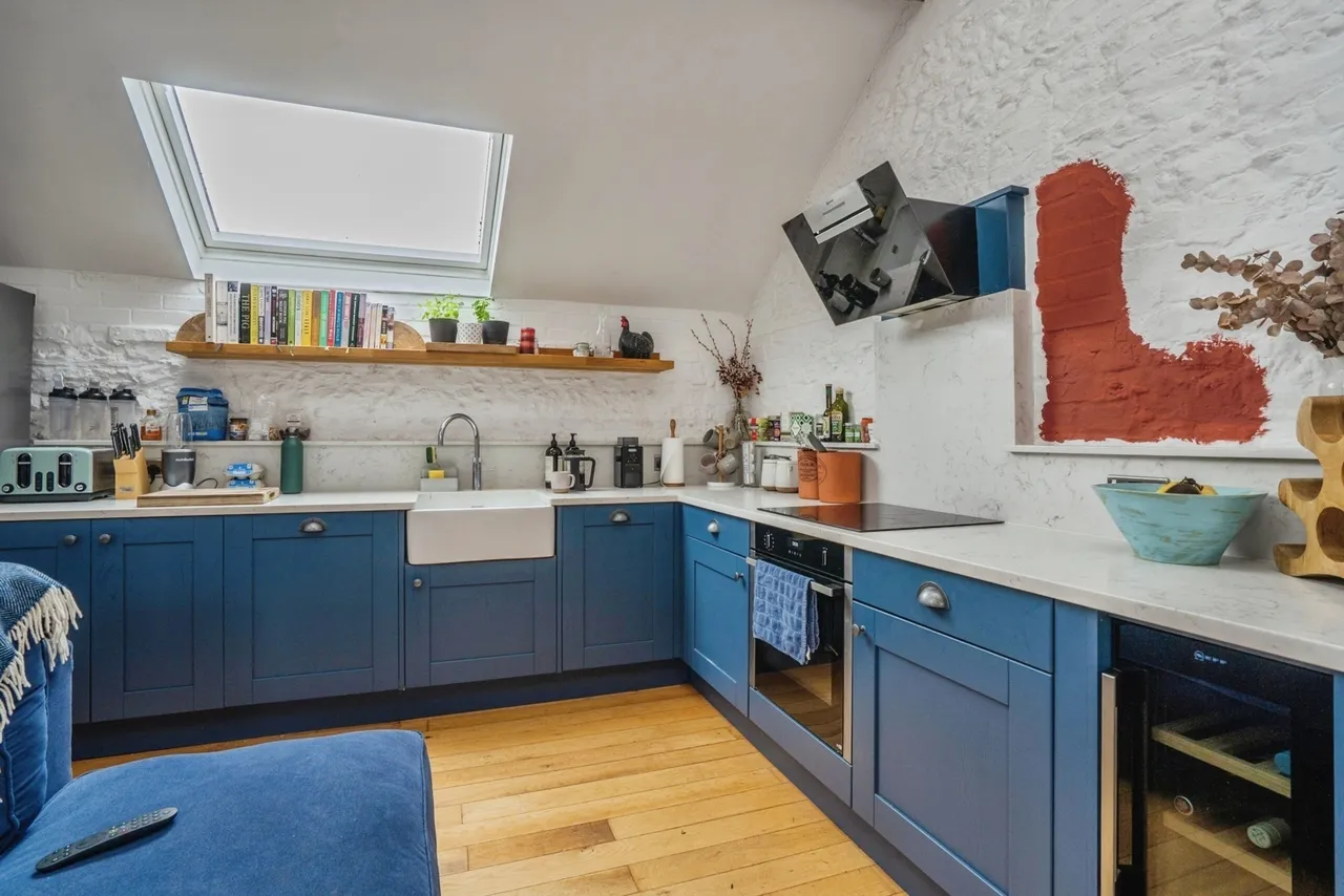 East Meon Road, Clanfield, PO8, photo 10