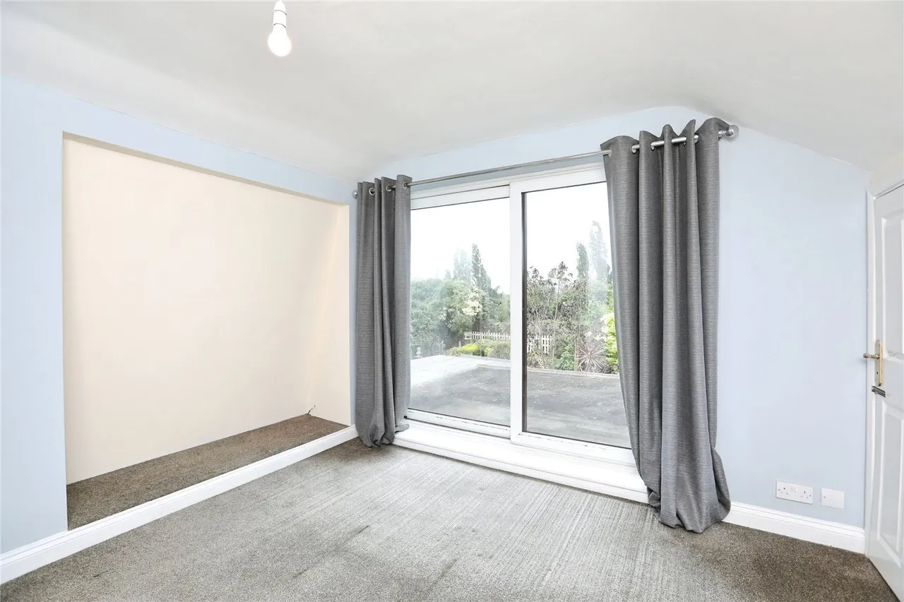 Drake Avenue, Minster on Sea, ME12, photo 15