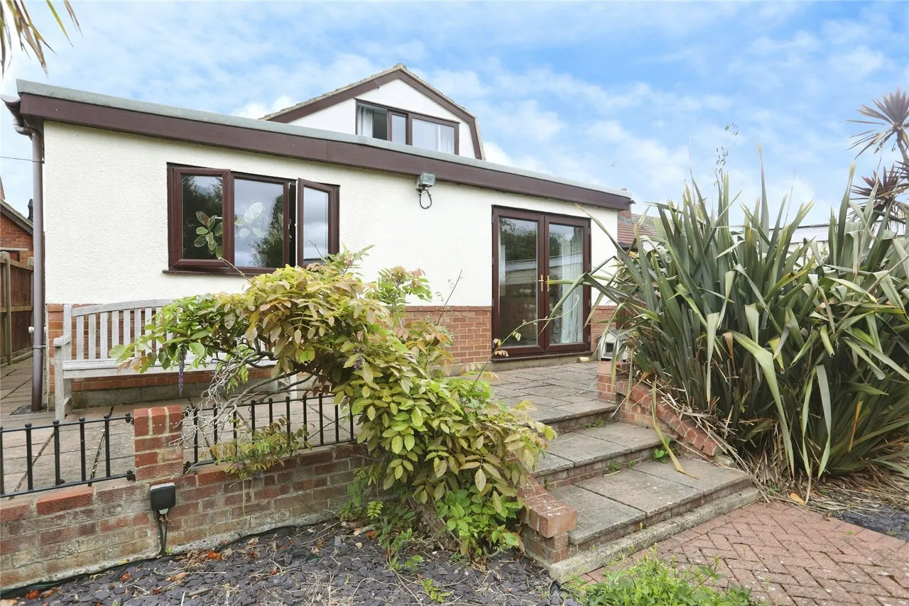 Drake Avenue, Minster on Sea, ME12, photo 16