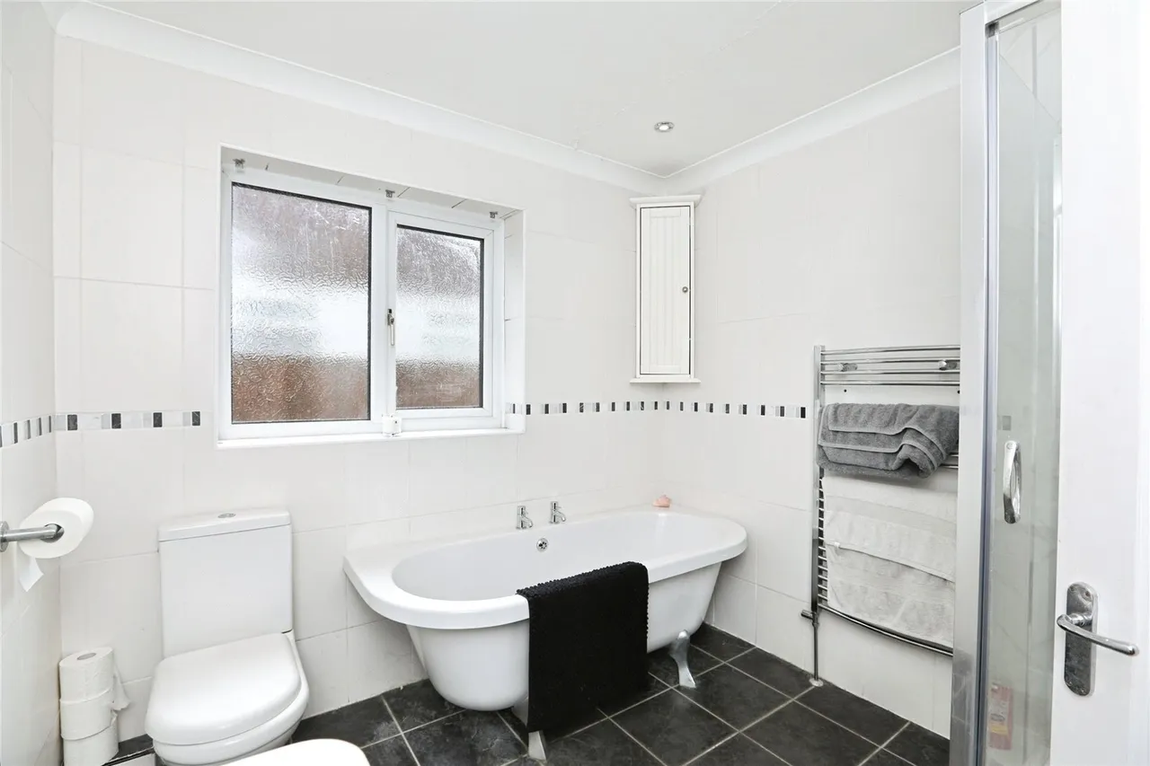 Drake Avenue, Minster on Sea, ME12, photo 10