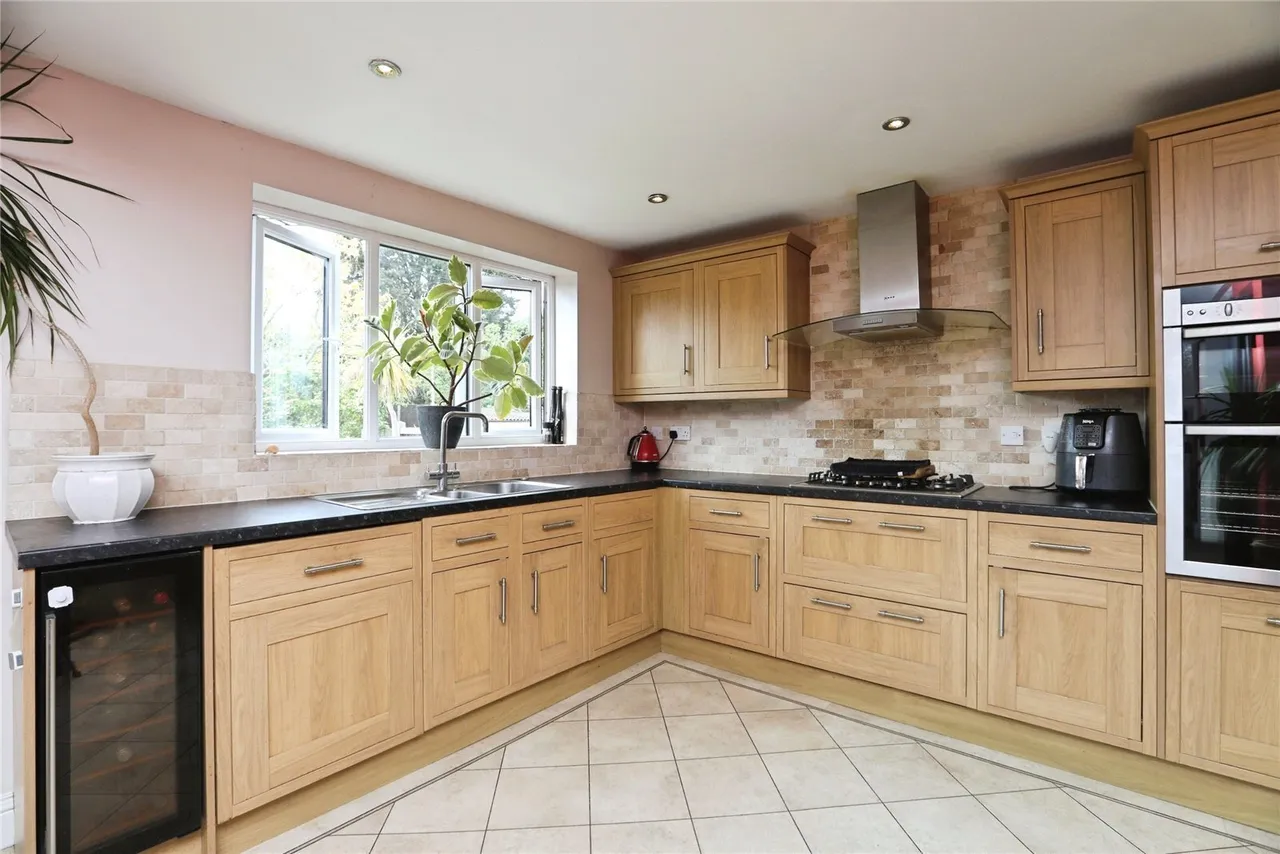 Drake Avenue, Minster on Sea, ME12, photo 5