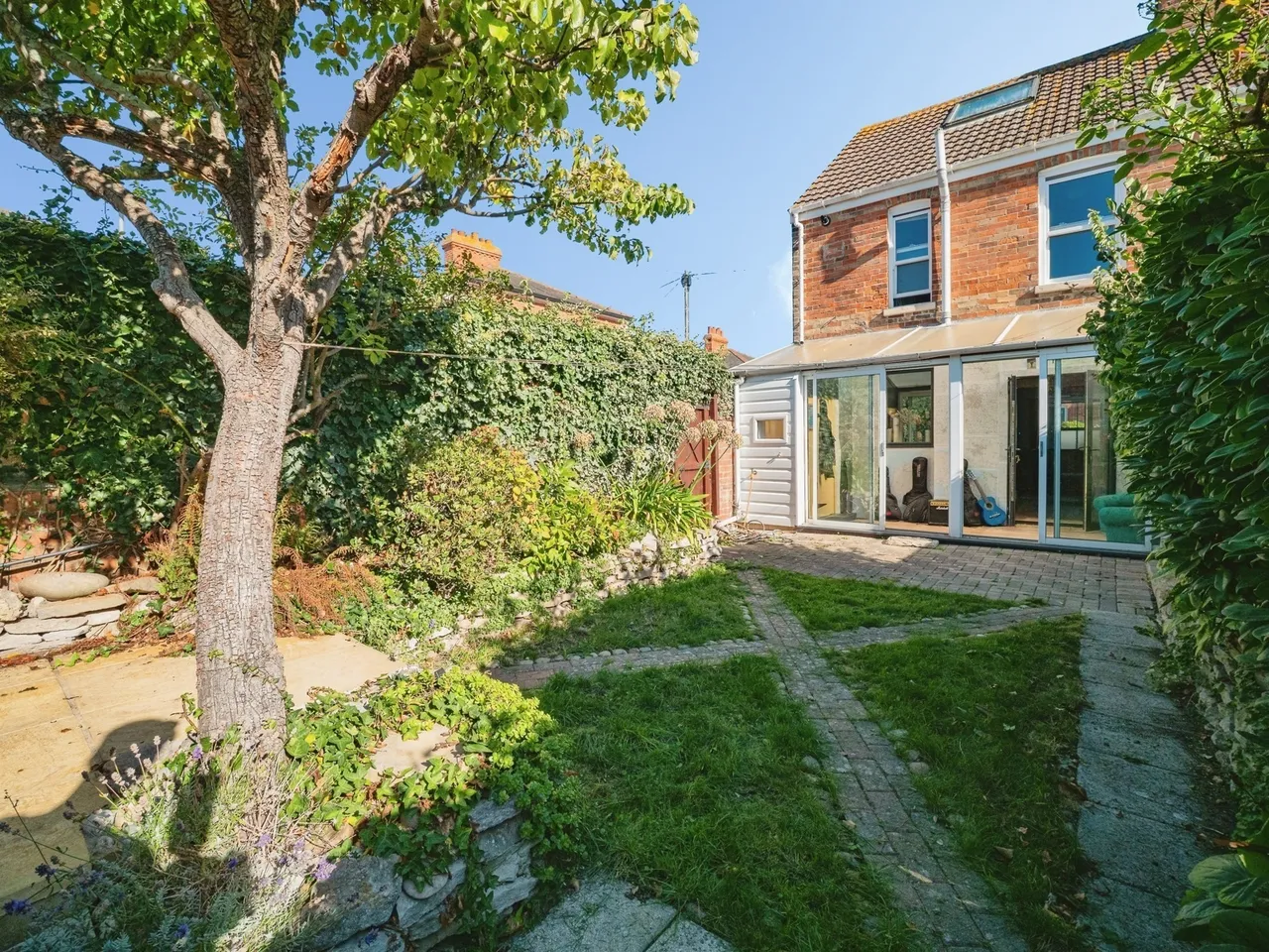 2 bed house for sale, Granville Road, Weymouth, DT4
