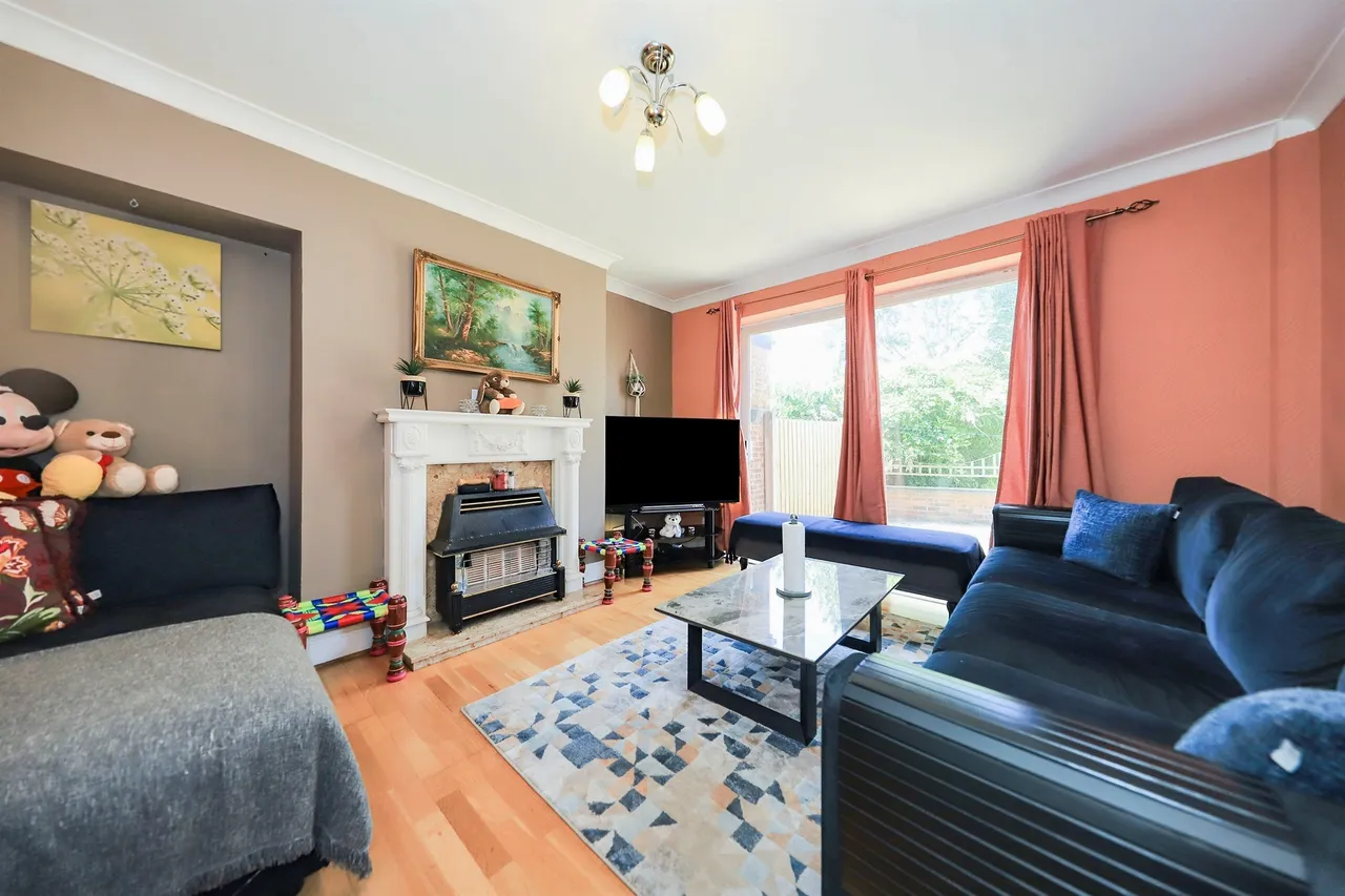 Cadman Crescent, Fallings Park, Wolverhampton, photo 5
