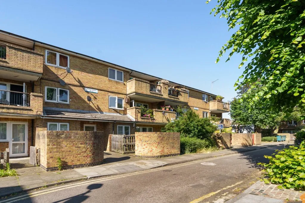 Montague Square, SE15, photo 18