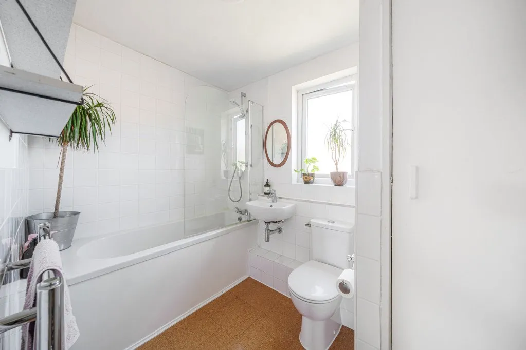 Montague Square, SE15, photo 19