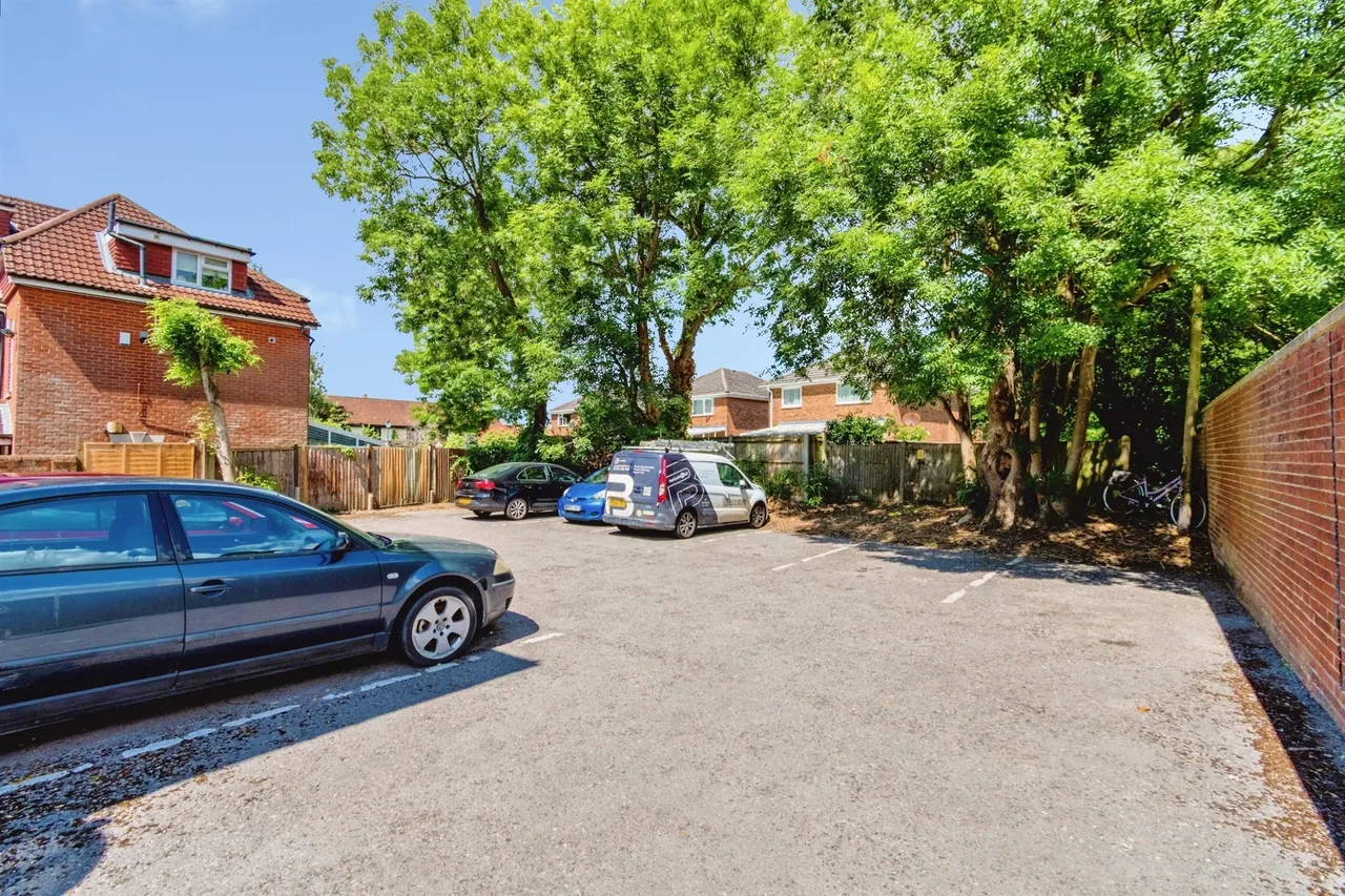 Court Road, Southampton, photo 11
