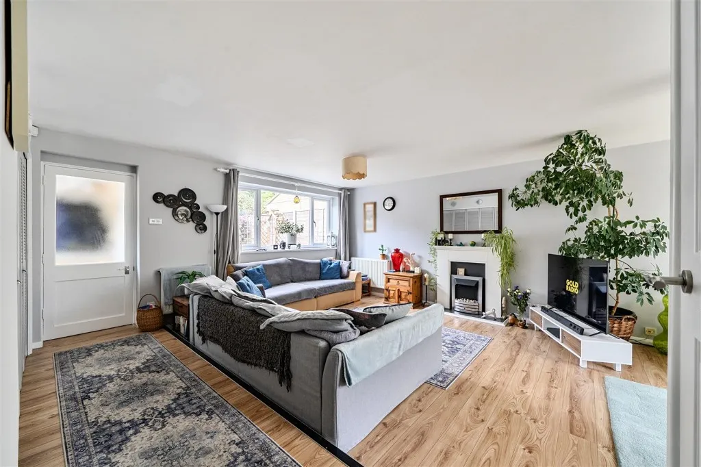 Abingdon Drive, Caversham, photo 9
