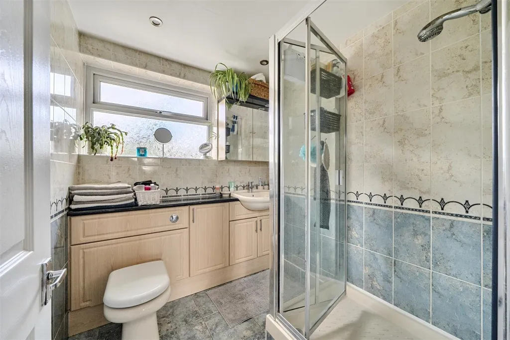 Abingdon Drive, Caversham, photo 12