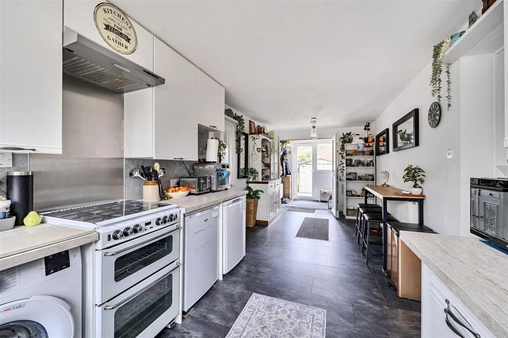 Abingdon Drive, Caversham, photo 3