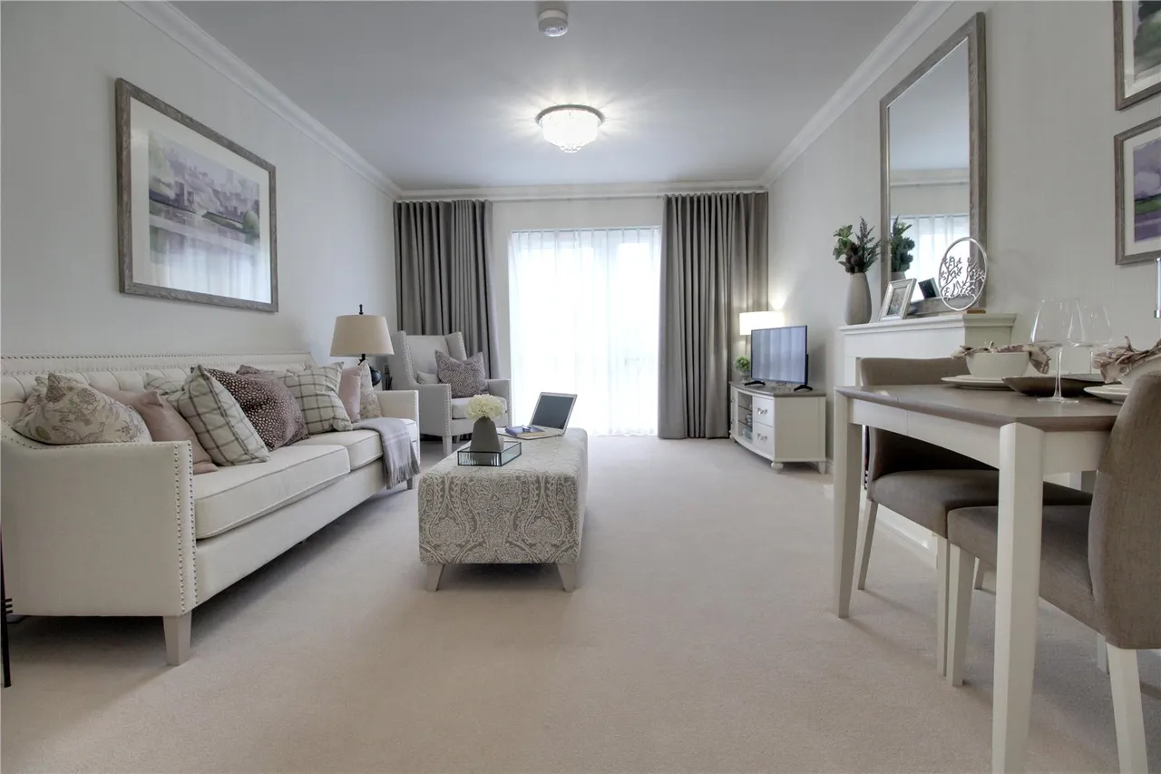 Crookham Road, Fleet, GU51 5EZ, photo 2