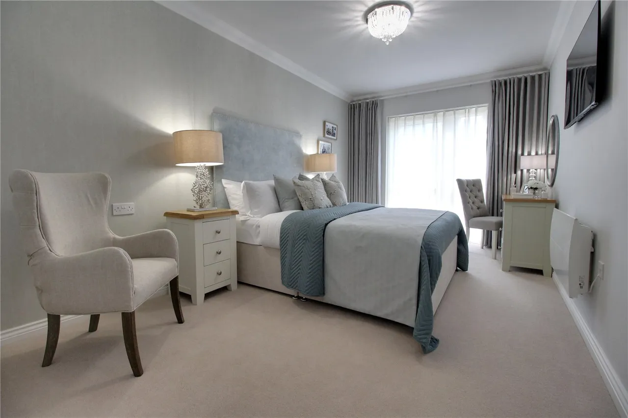 Crookham Road, Fleet, GU51 5EZ, photo 4