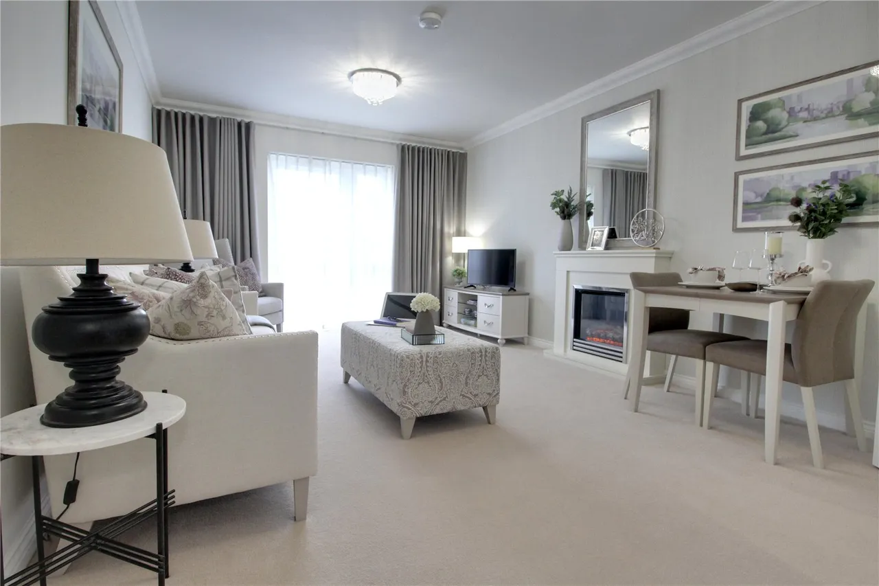 Crookham Road, Fleet, GU51 5EZ, photo 6