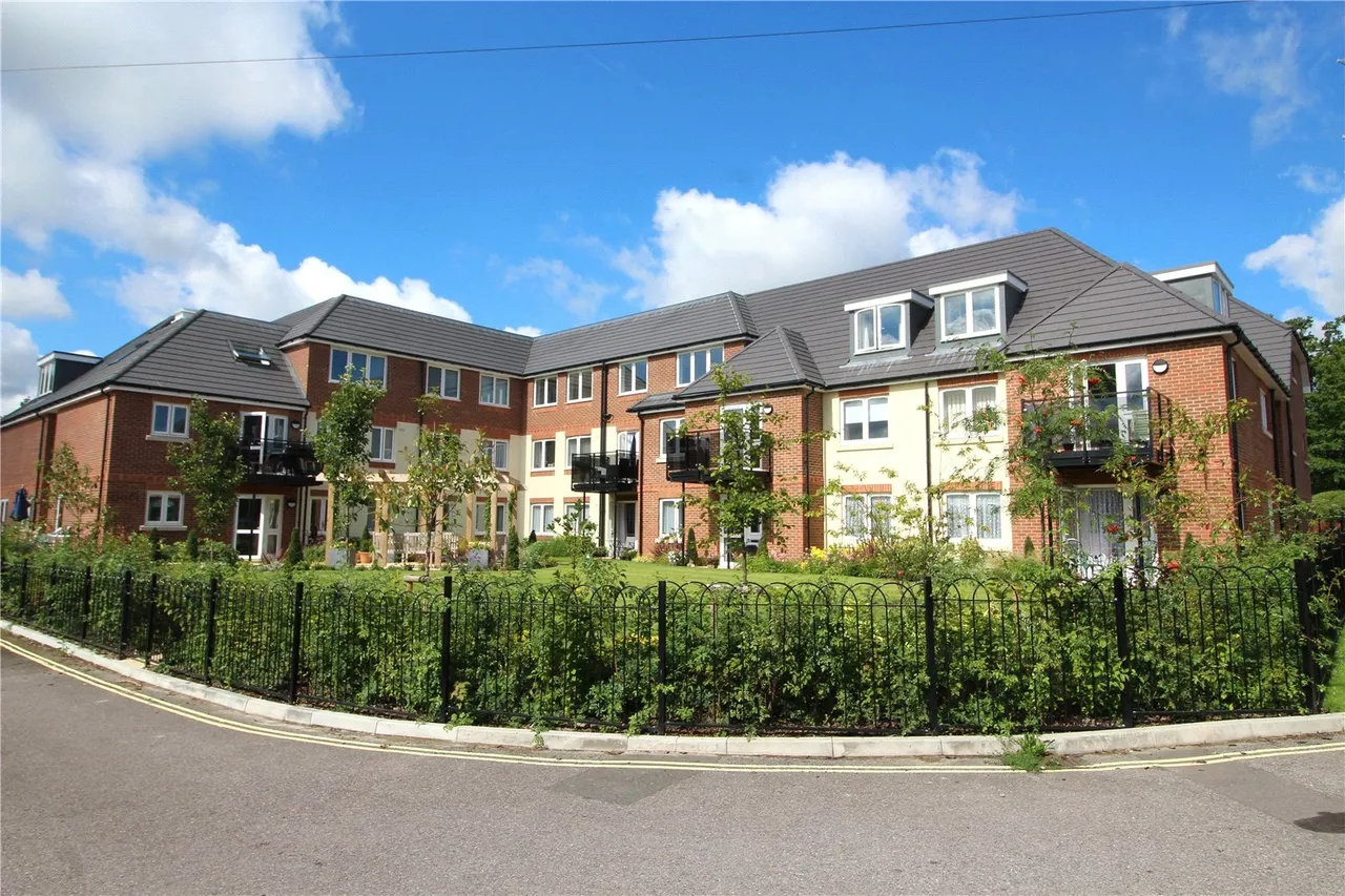 1 bed flat for sale — Crookham Road, Fleet, GU51 5EZ