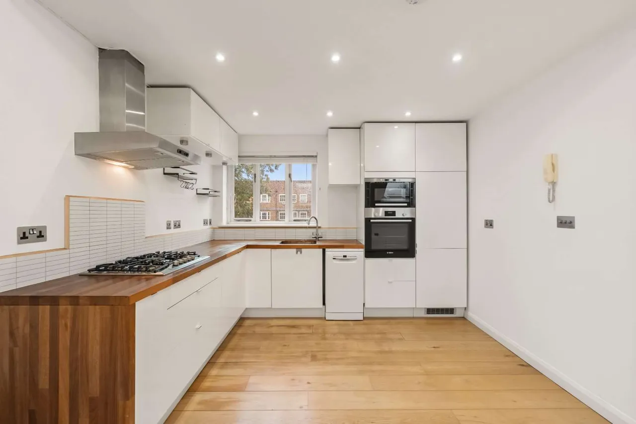 Abbeville Road, London, SW4, photo 10