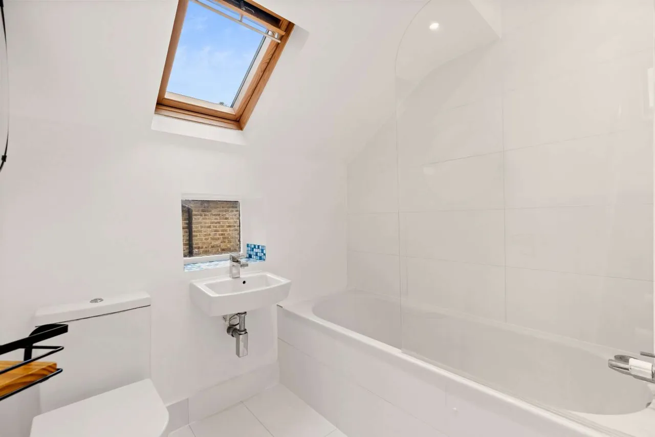 Abbeville Road, London, SW4, photo 8