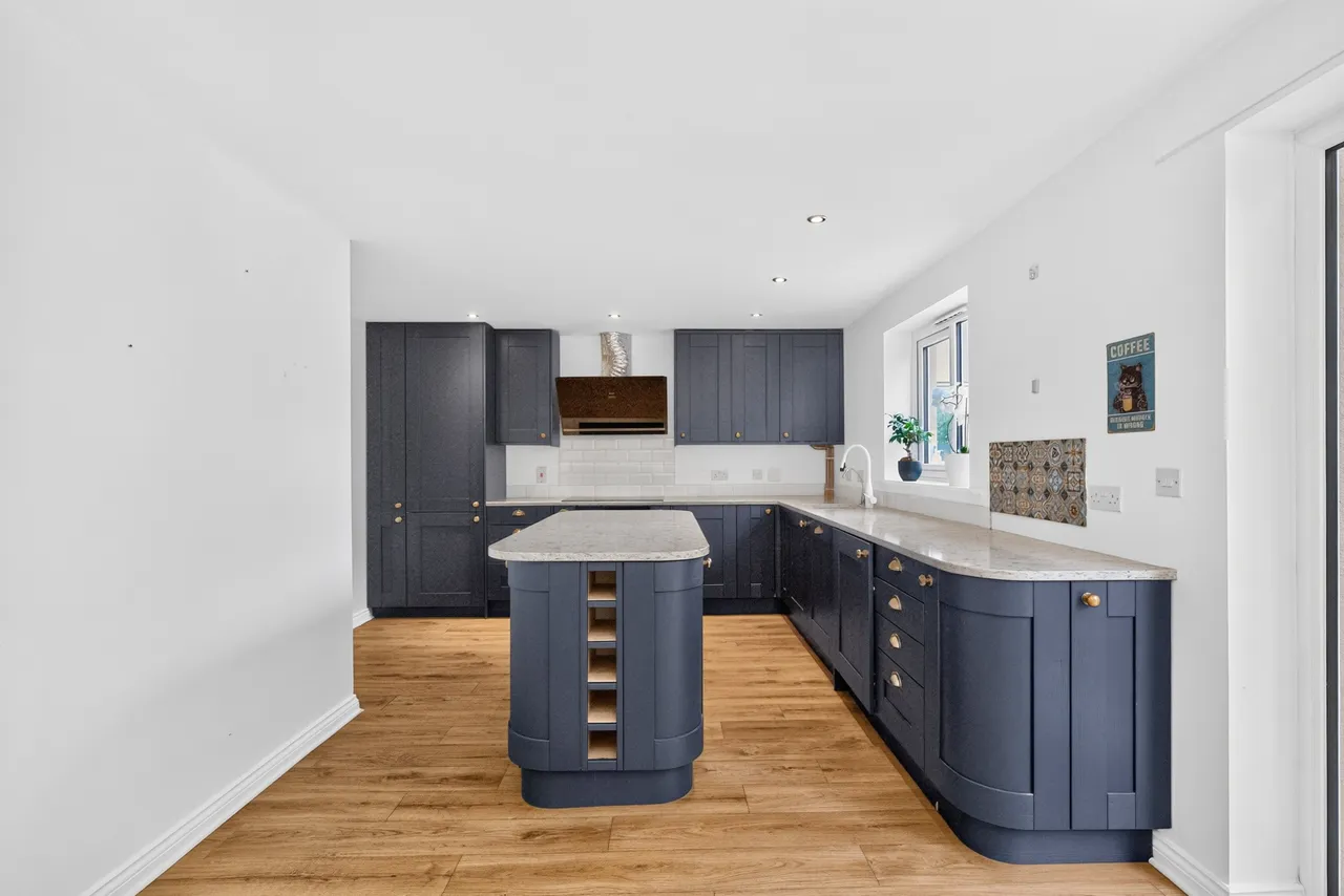 Orchard Close, Radstock, photo 4