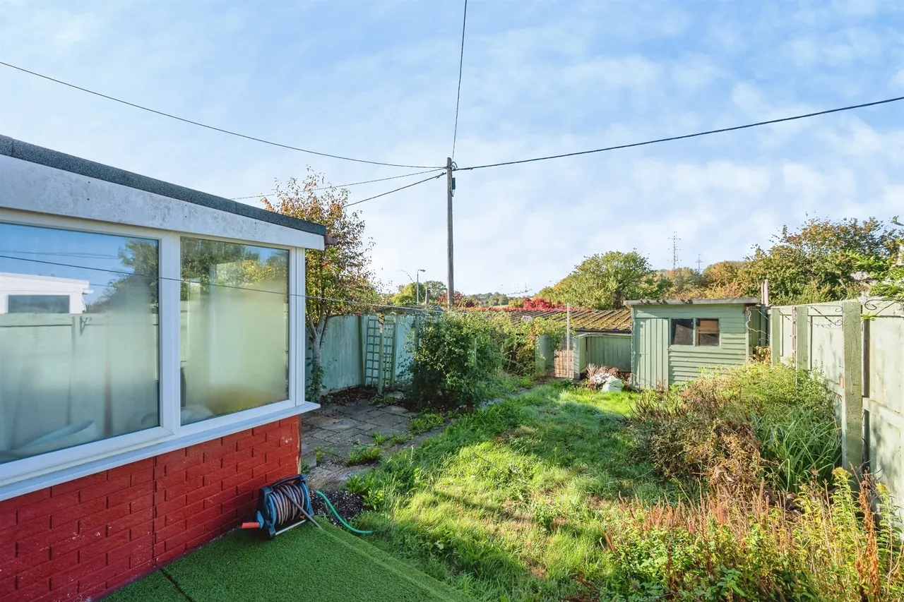 Corsham Road, Lacock, SN15, photo 8
