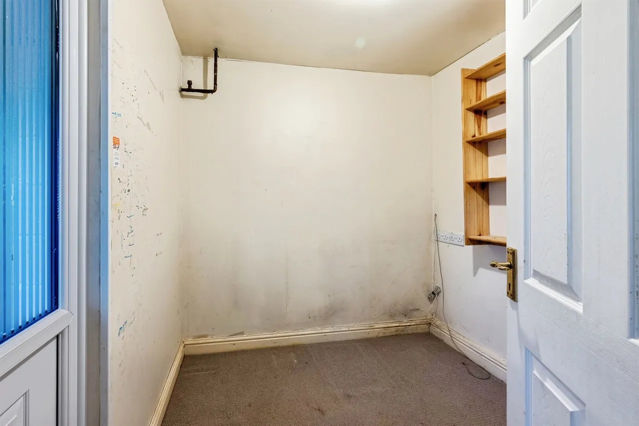 Corsham Road, Lacock, SN15, photo 14