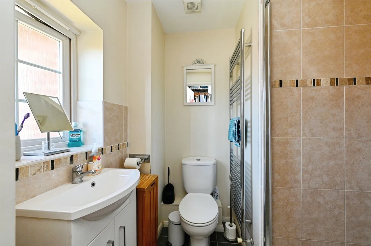 Cinnamon Road, Downham Market, photo 12
