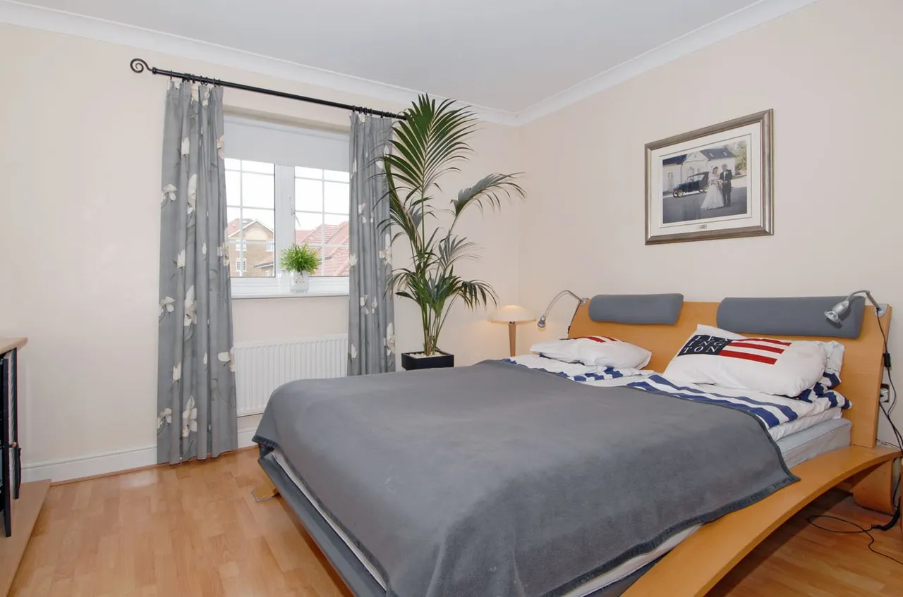 Bewley Street, Wimbledon, London, SW19, photo 3