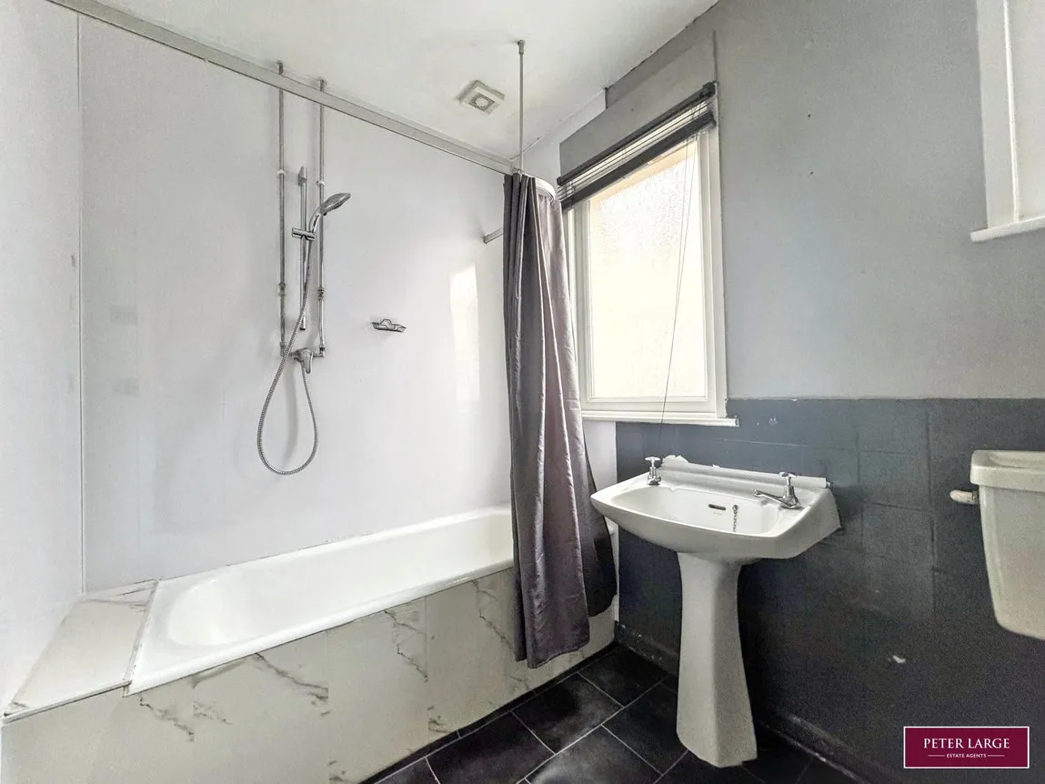 Tynewydd Road, Rhyl, LL18 3BA, photo 8