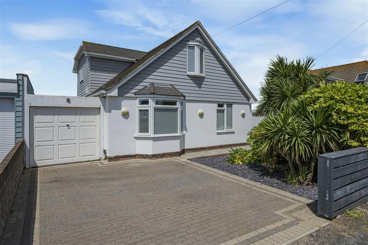 Roderick Avenue, Peacehaven, photo 66