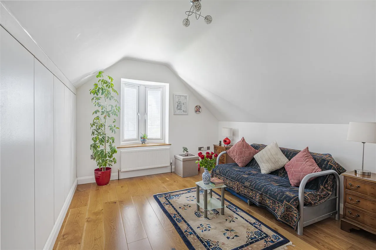 Roderick Avenue, Peacehaven, photo 45