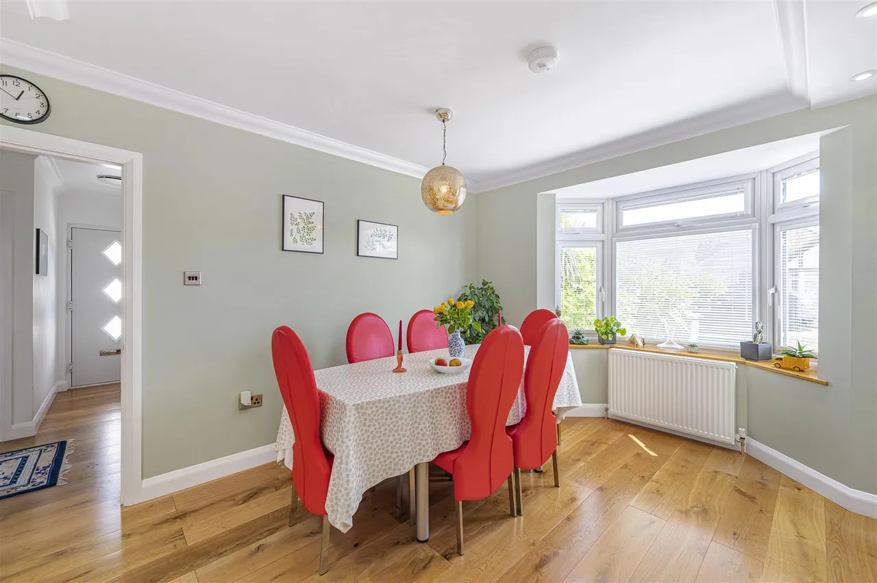 Roderick Avenue, Peacehaven, photo 24