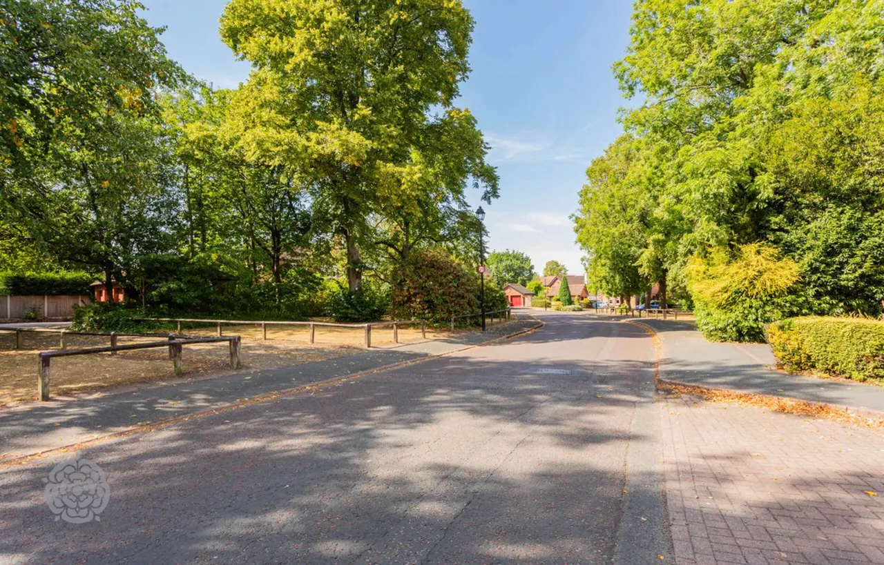 Stonyhurst Crescent, Culcheth, Warrington, WA3 4DN, photo 42