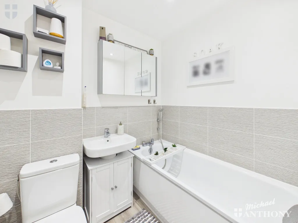 Kempster Way, Aylesbury, HP22, photo 9