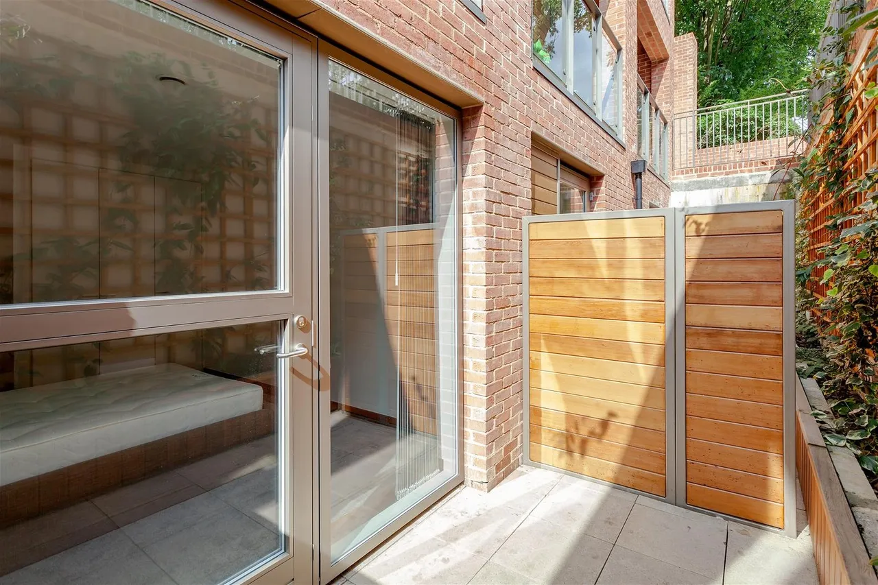 Maygrove Road West Hampstead, London NW6 2DA, photo 4