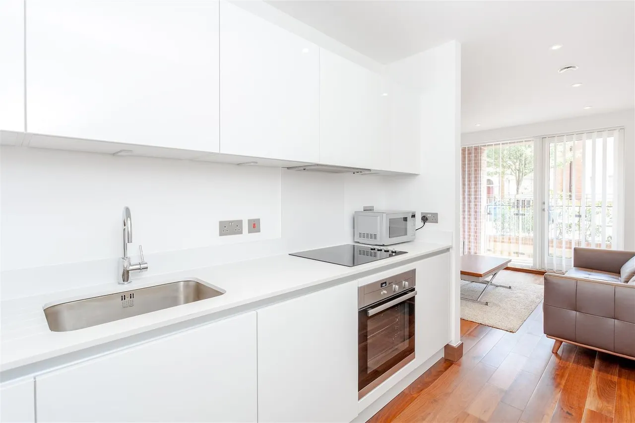 Maygrove Road West Hampstead, London NW6 2DA, photo 3