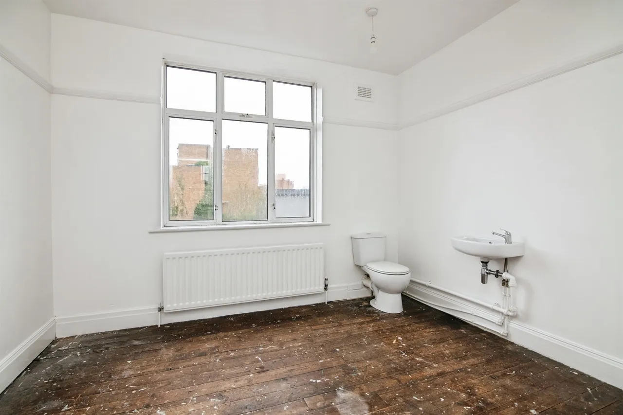 New Street, DUDLEY, photo 10