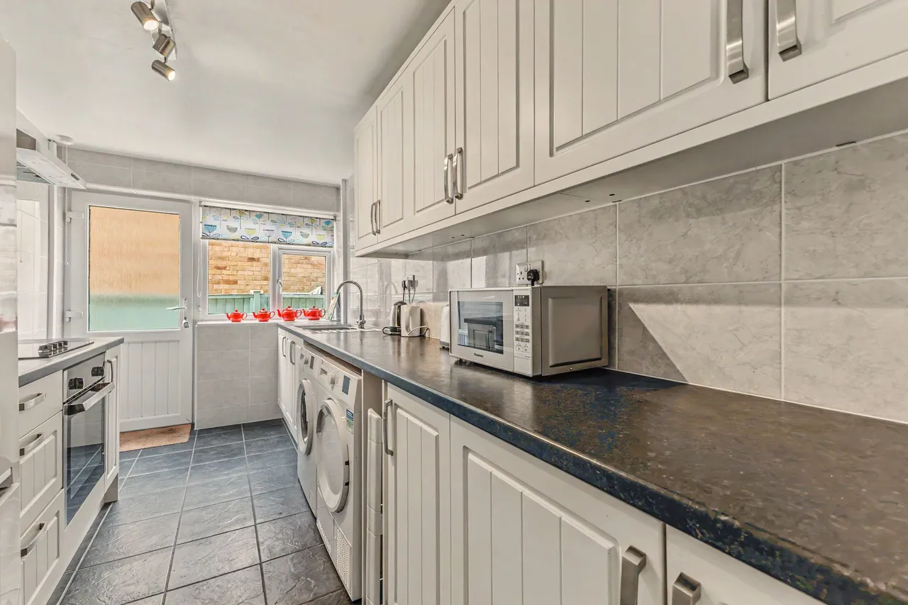 Shrubbery Road, Drakes Broughton, WR10, photo 5