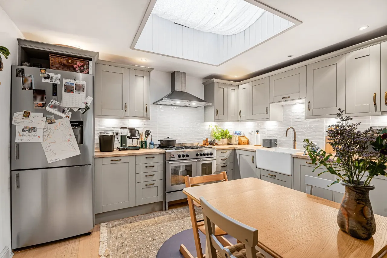 Kew Road, Richmond, TW9, photo 11